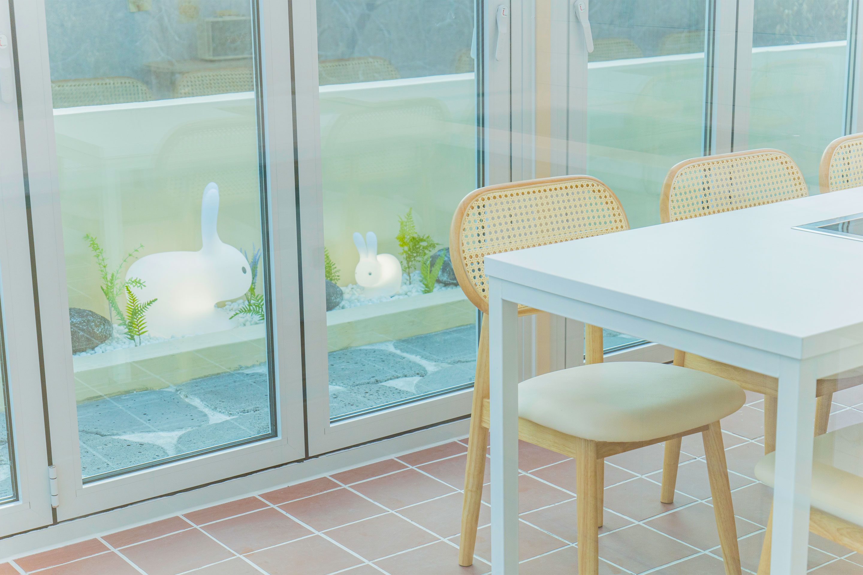 레드콩풀빌라의 FL4