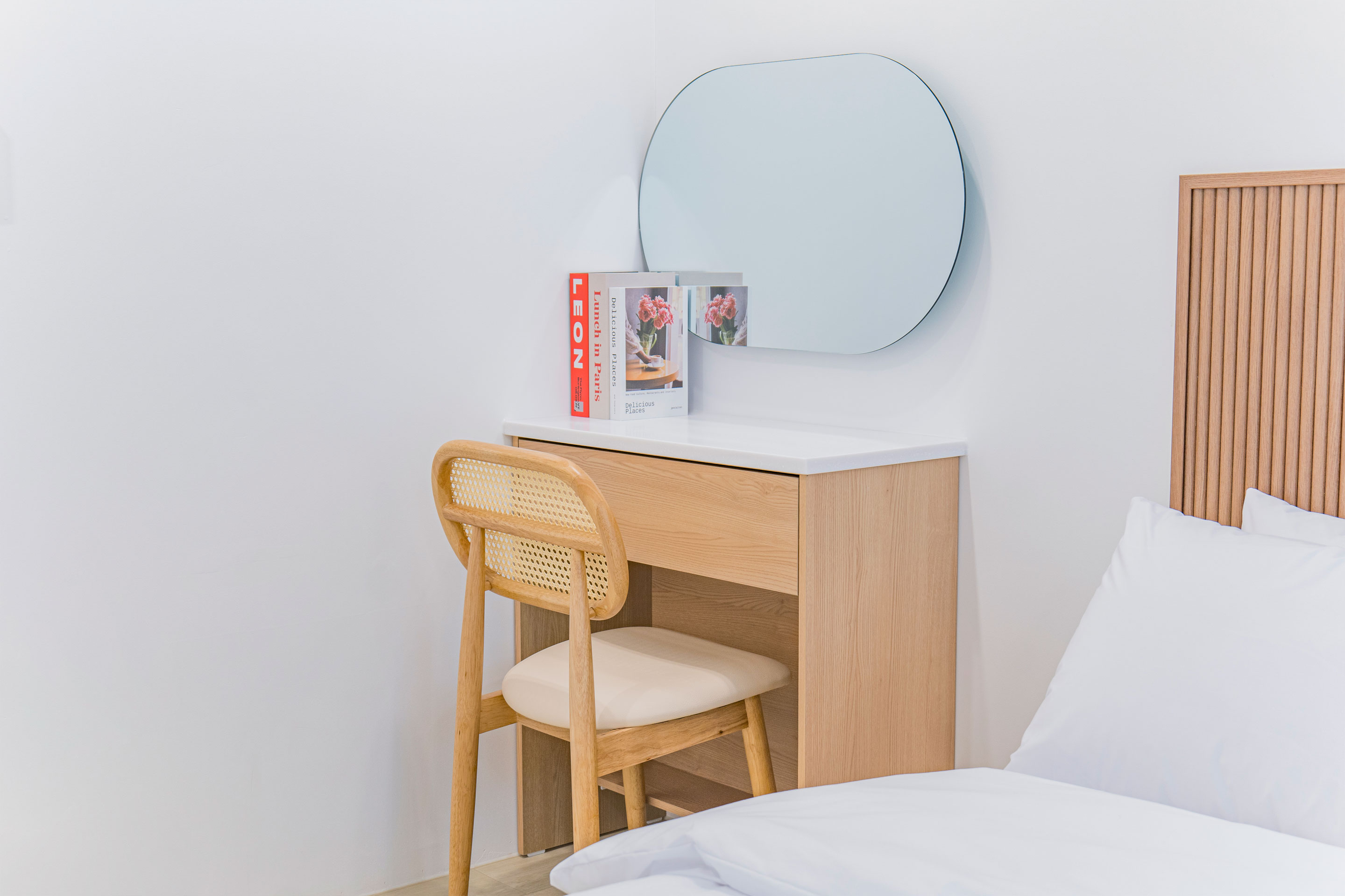 레드콩풀빌라의 FL5